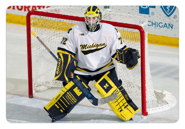 Jack Ivankovic in net